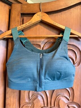 Outdoor Voices Powerhouse Front Zip Sports Bra